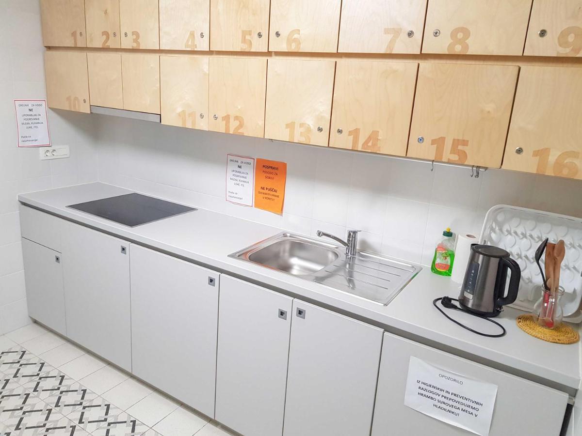Dijaski Dom Bezigrad Ljubljana Hostel מראה חיצוני תמונה