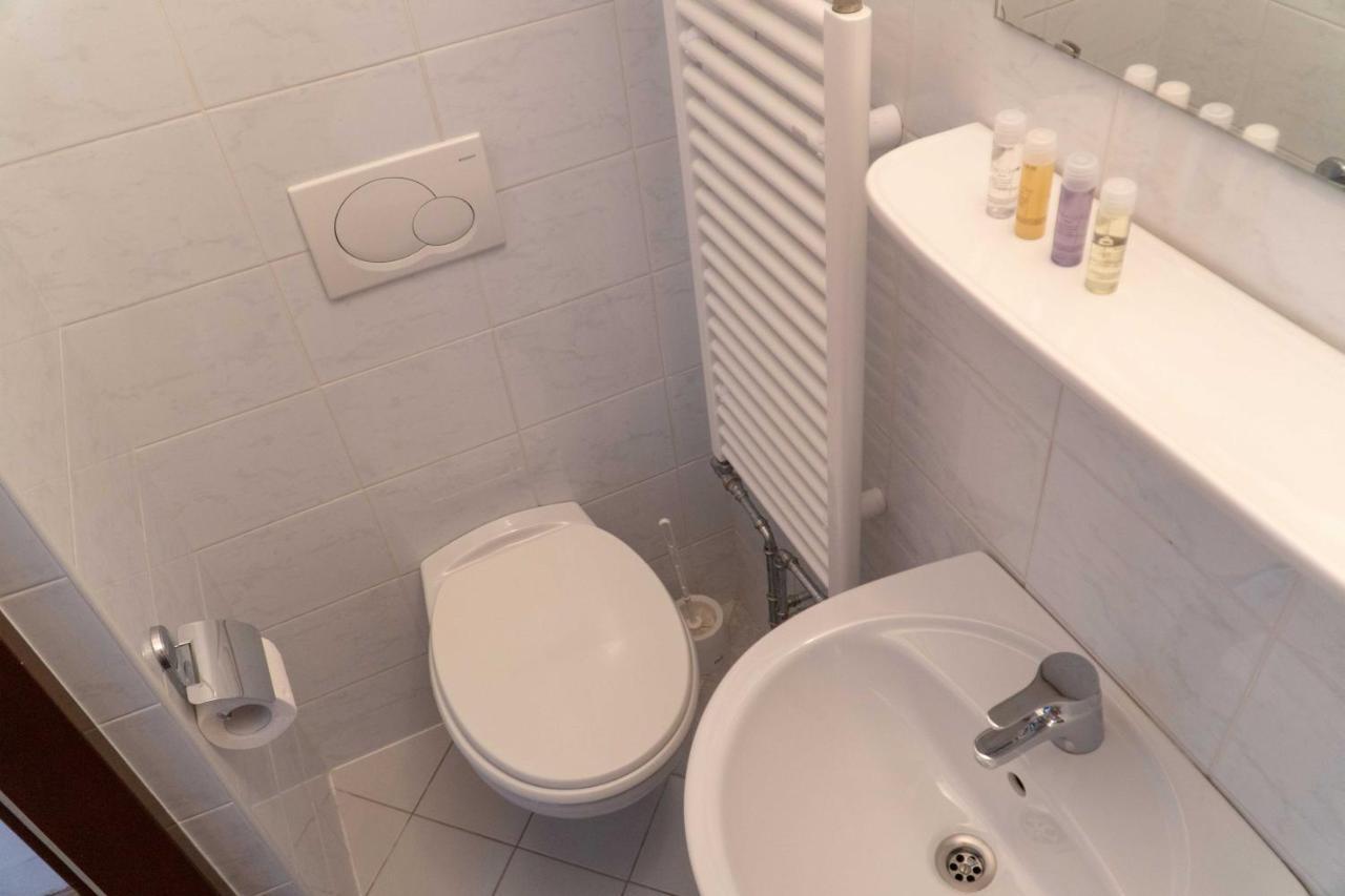 Dijaski Dom Bezigrad Ljubljana Hostel מראה חיצוני תמונה