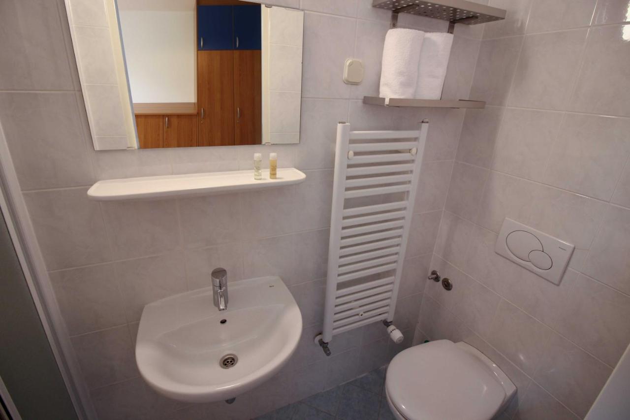 Dijaski Dom Bezigrad Ljubljana Hostel מראה חיצוני תמונה