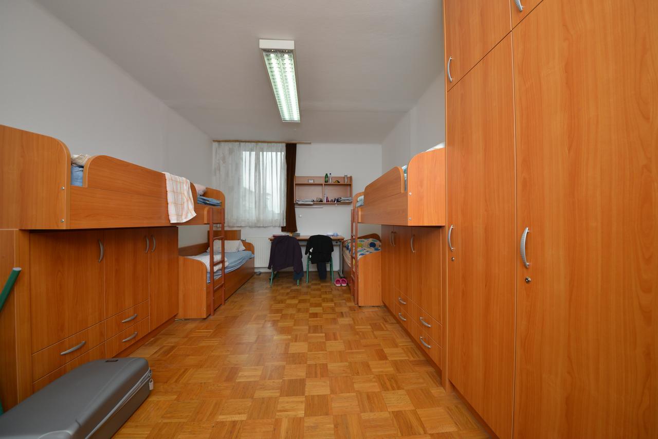 Dijaski Dom Bezigrad Ljubljana Hostel מראה חיצוני תמונה