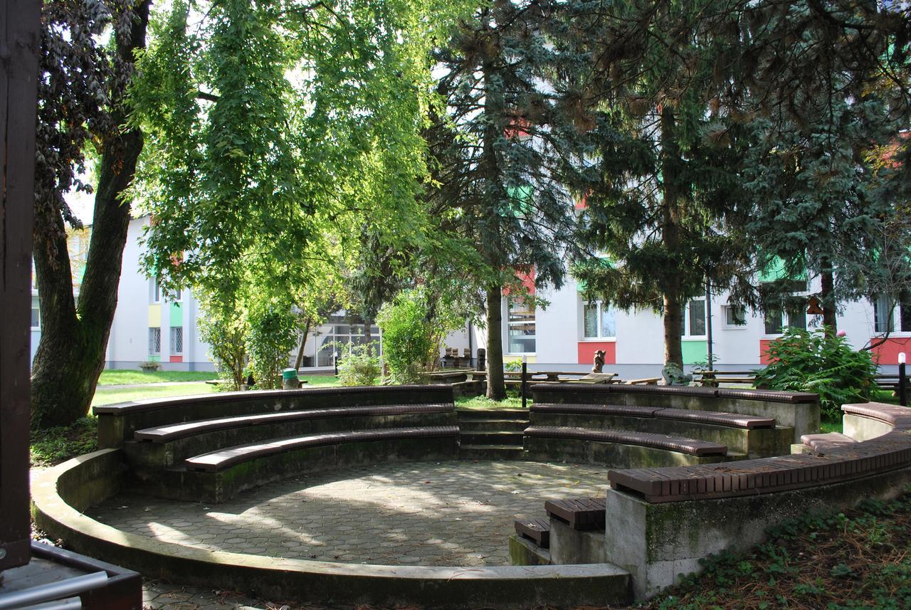 Dijaski Dom Bezigrad Ljubljana Hostel מראה חיצוני תמונה