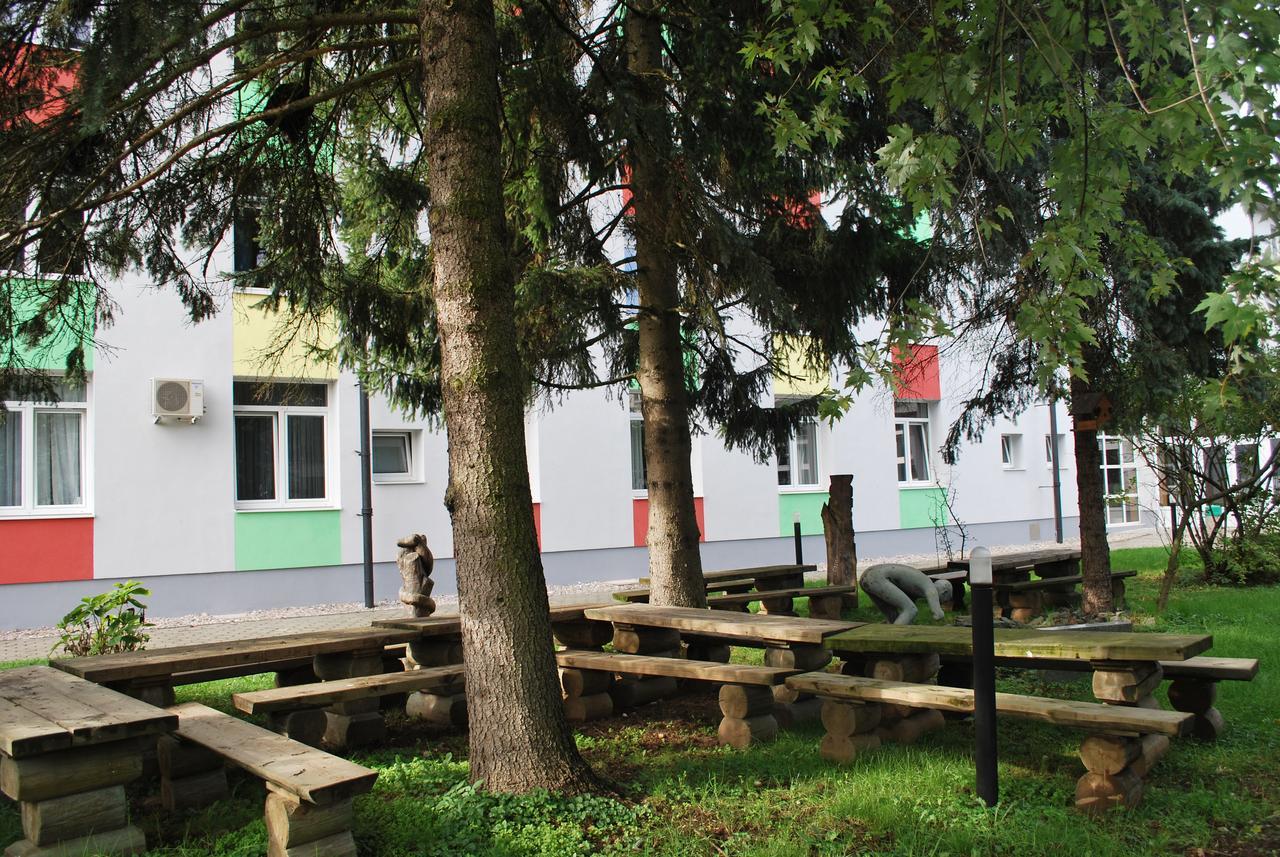 Dijaski Dom Bezigrad Ljubljana Hostel מראה חיצוני תמונה